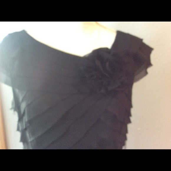Cocktail dress - Picture 2 of 3